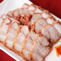 赤米麹を使ったサクッとジューシーの台湾チャーシュー「紅糟肉」